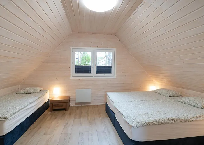 Osrodek Polaris * Dziwnówek